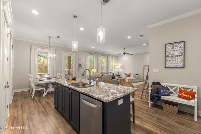 20 Barkis Drive, Hattiesburg, MS 39402