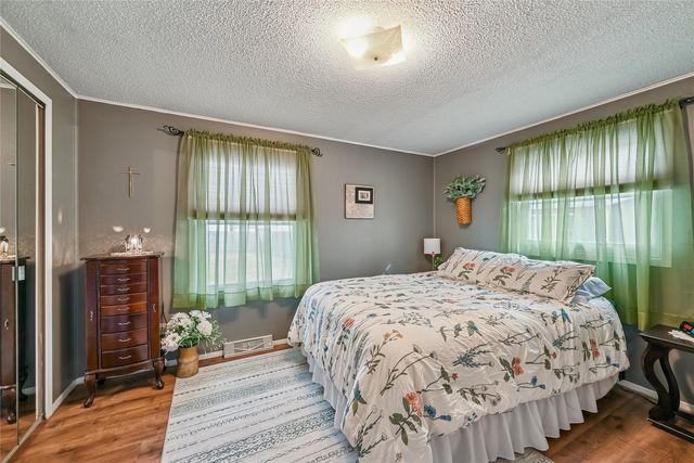 1032 Emmons Street, Hiawatha, IA 52233