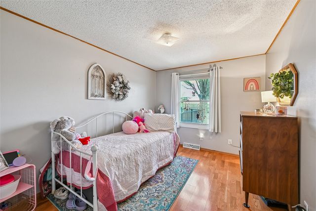 1032 Emmons Street, Hiawatha, IA 52233