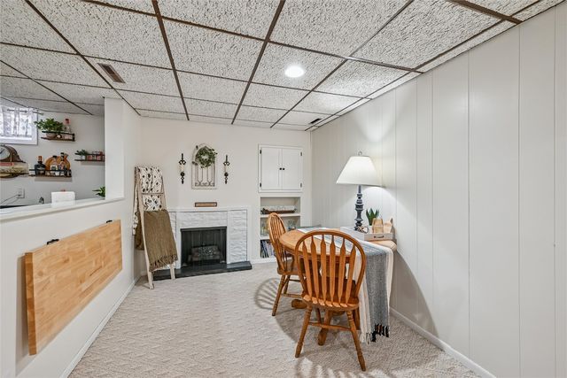 1032 Emmons Street, Hiawatha, IA 52233