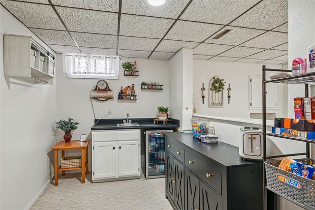 1032 Emmons Street, Hiawatha, IA 52233