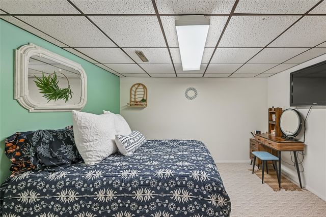 1032 Emmons Street, Hiawatha, IA 52233