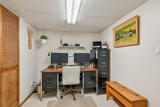 1032 Emmons Street, Hiawatha, IA 52233