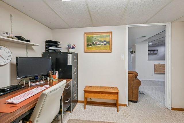 1032 Emmons Street, Hiawatha, IA 52233