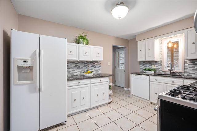 309 Highland Ter, O'hara, PA 15215