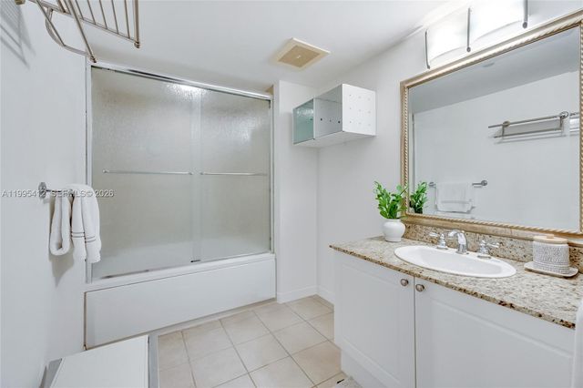19501 W Country Club Drive 2412, Aventura, FL 33180