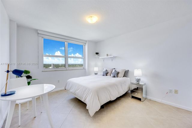 19501 W Country Club Drive 2412, Aventura, FL 33180