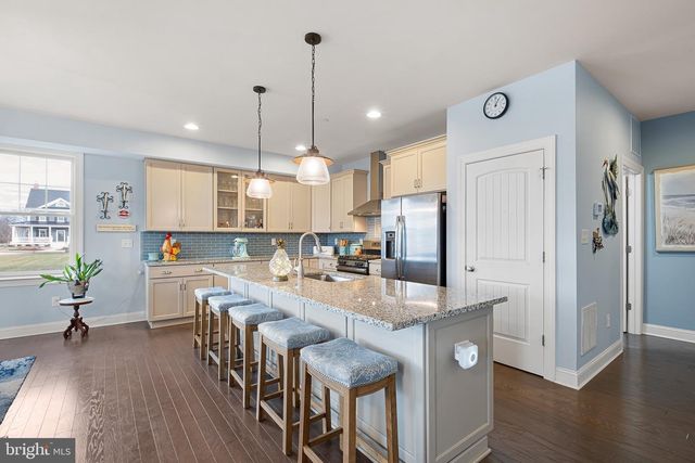 2027 DRAPER ST, Delaware City, DE 19706