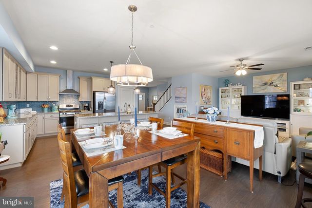 2027 DRAPER ST, Delaware City, DE 19706