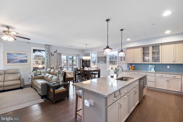 2027 DRAPER ST, Delaware City, DE 19706