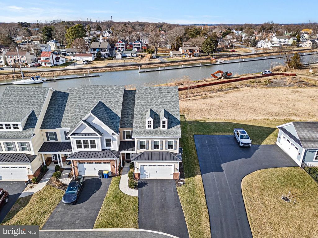 2027 DRAPER ST, Delaware City, DE 19706