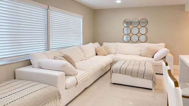 1811 N HIATUS Road 0, Pembroke Pines, FL 33026
