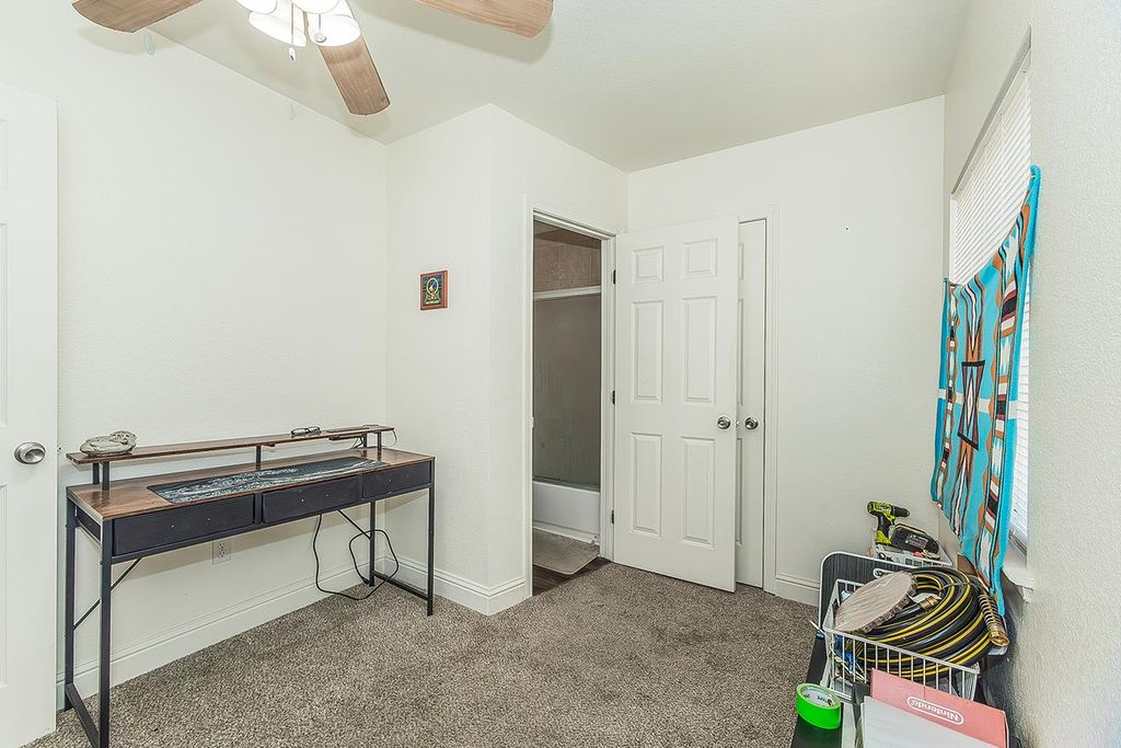 Image 15 of property listing at 1517 Stillman Street, Selma, CA 93662