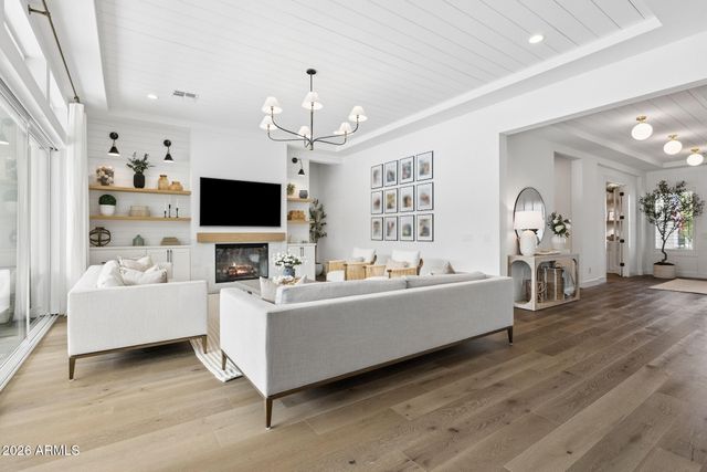 2633 E GERONIMO Street, Gilbert, AZ 85295