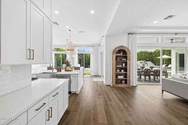 2633 E GERONIMO Street, Gilbert, AZ 85295