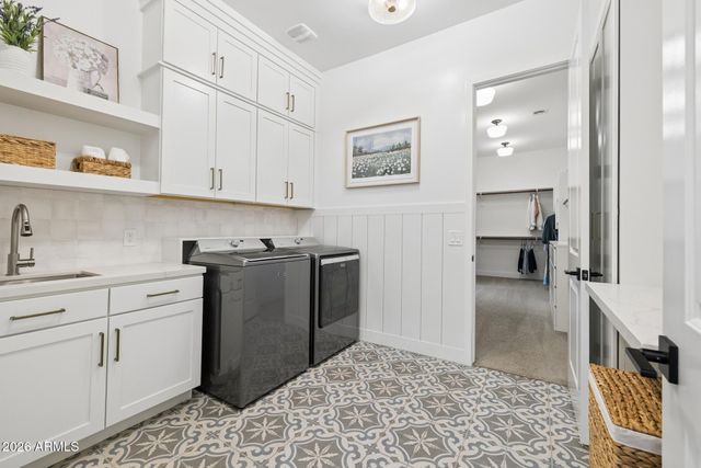 2633 E GERONIMO Street, Gilbert, AZ 85295