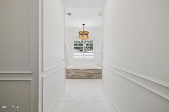 2633 E GERONIMO Street, Gilbert, AZ 85295