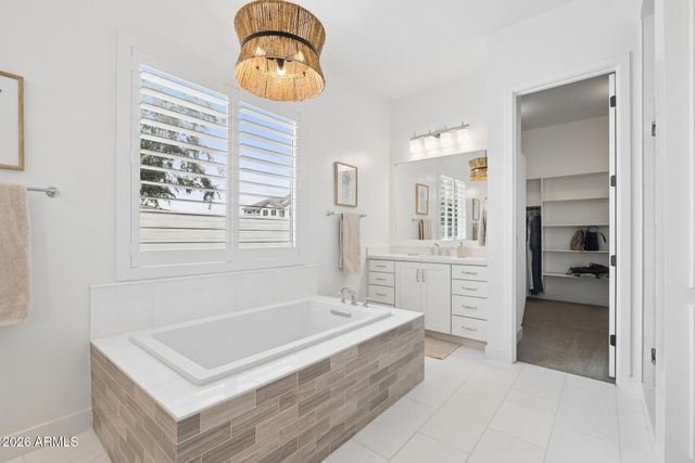 2633 E GERONIMO Street, Gilbert, AZ 85295