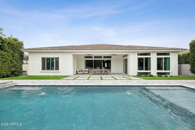 2633 E GERONIMO Street, Gilbert, AZ 85295