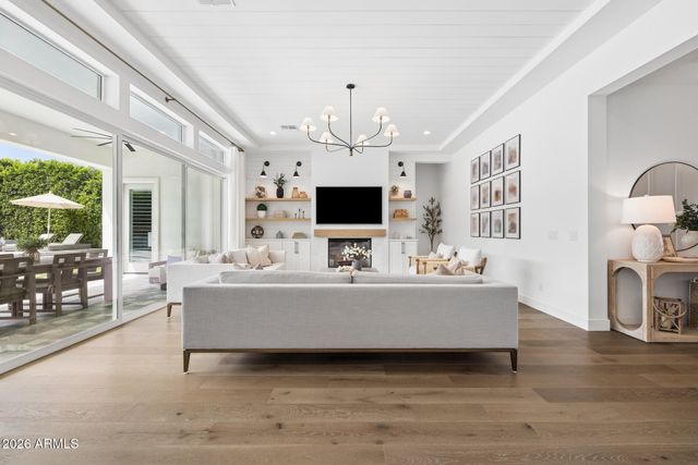 2633 E GERONIMO Street, Gilbert, AZ 85295