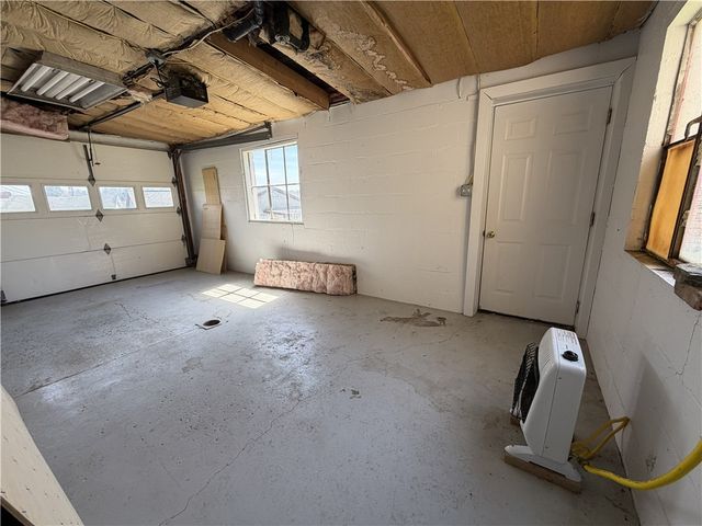 298-306 Park Ave, N Franklin Twp, PA 15301