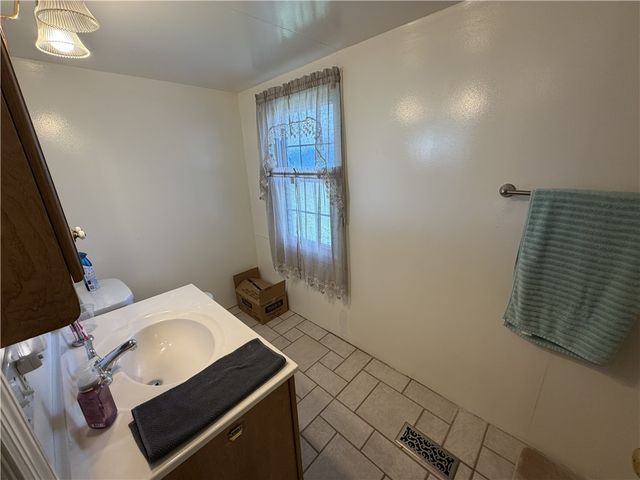 298-306 Park Ave, N Franklin Twp, PA 15301