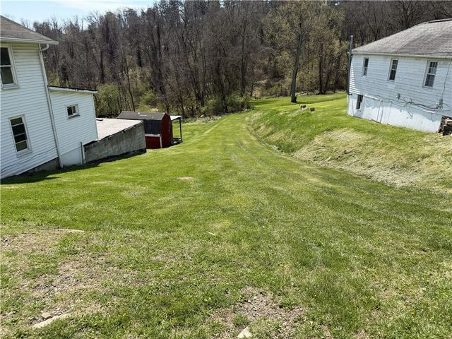298-306 Park Ave, N Franklin Twp, PA 15301