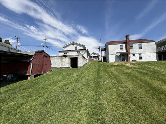 298-306 Park Ave, N Franklin Twp, PA 15301