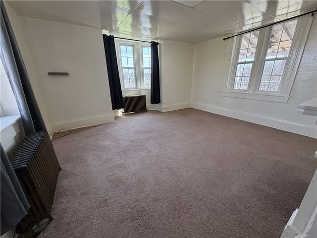 298-306 Park Ave, N Franklin Twp, PA 15301