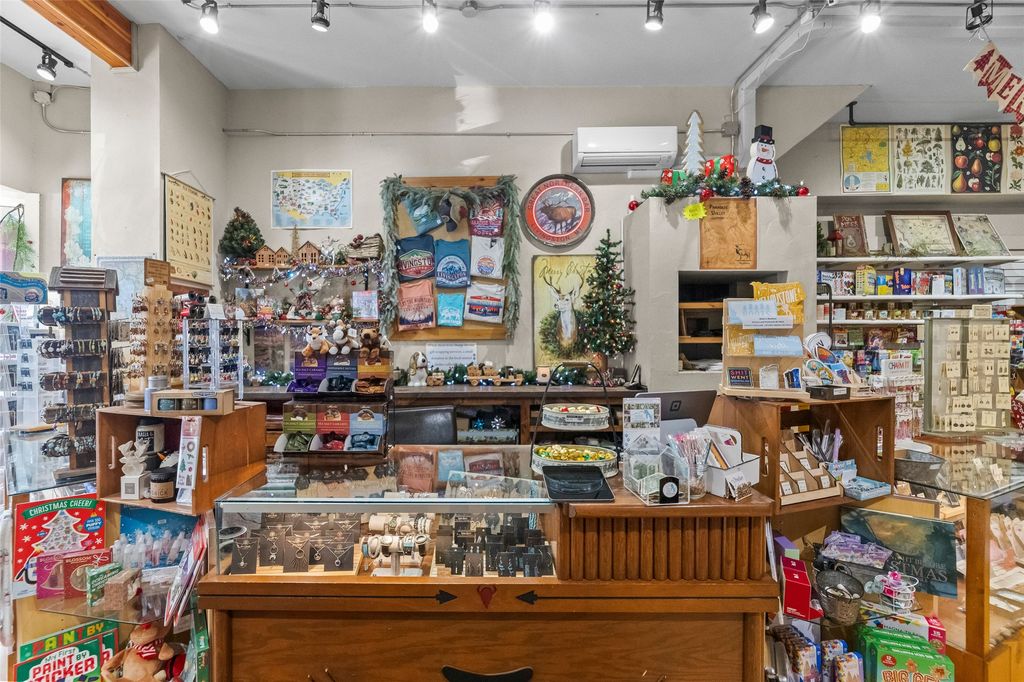 108 N 2nd Street, Livingston, MT 59047 photo 4