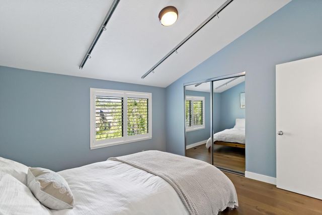 435 Alberto Way 2, Los Gatos, CA 95032