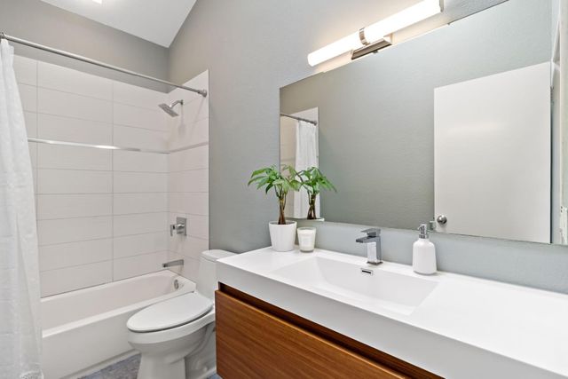 435 Alberto Way 2, Los Gatos, CA 95032