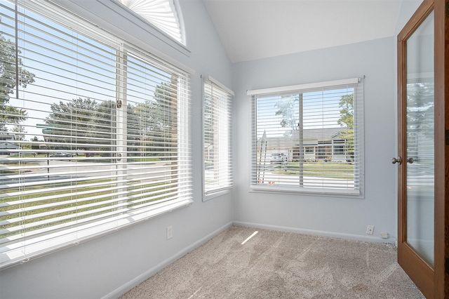 4404 Springmont Drive, Kentwood, MI 49512