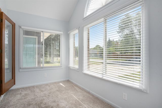 4404 Springmont Drive, Kentwood, MI 49512