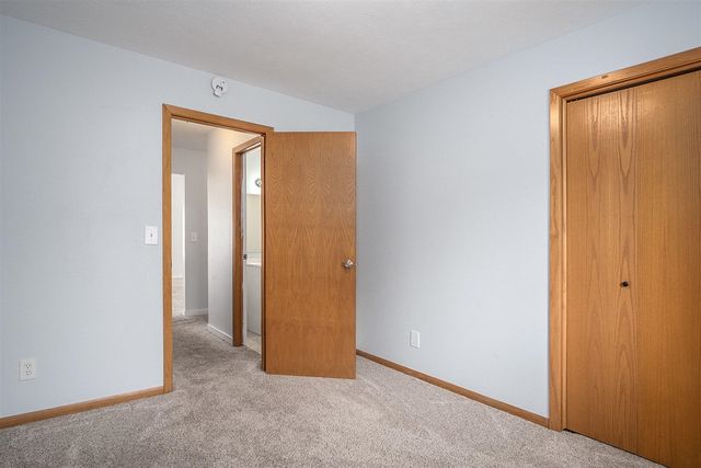 4404 Springmont Drive, Kentwood, MI 49512