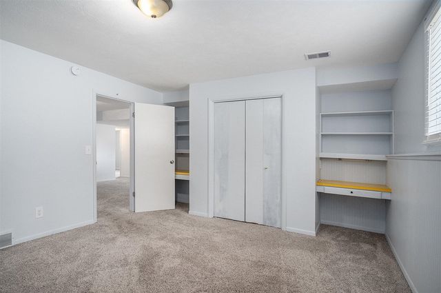 4404 Springmont Drive, Kentwood, MI 49512