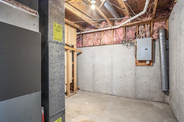 4404 Springmont Drive, Kentwood, MI 49512