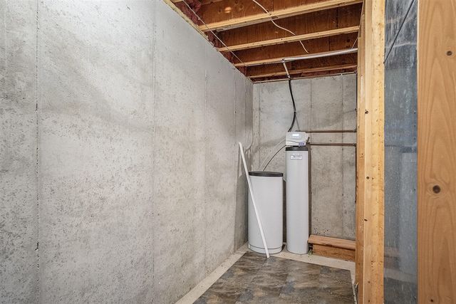 4404 Springmont Drive, Kentwood, MI 49512