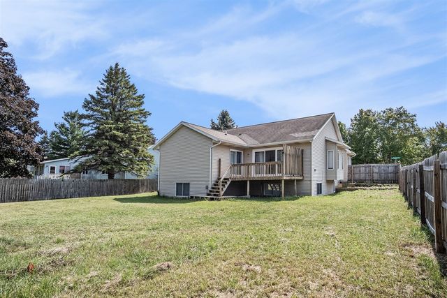 4404 Springmont Drive, Kentwood, MI 49512