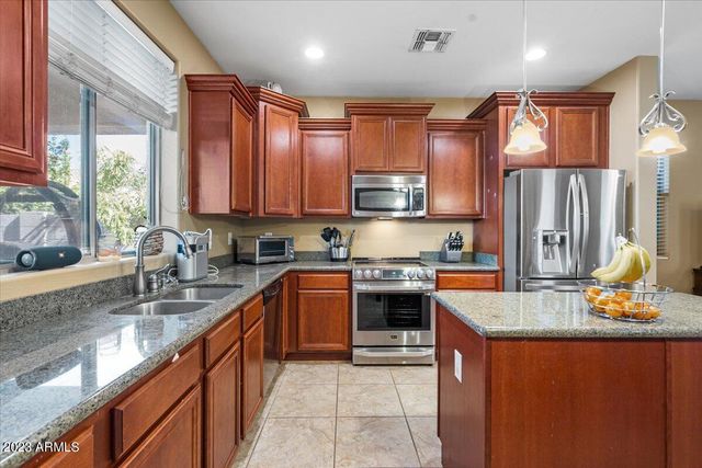 1708 W SEAGULL Court, Chandler, AZ 85286