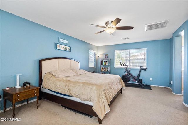 1708 W SEAGULL Court, Chandler, AZ 85286