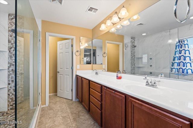 1708 W SEAGULL Court, Chandler, AZ 85286