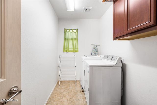 1708 W SEAGULL Court, Chandler, AZ 85286