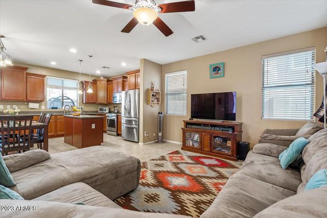 1708 W SEAGULL Court, Chandler, AZ 85286