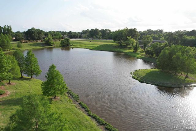 16012 Magnolia Trace Pkwy, Baton Rouge, LA 70817