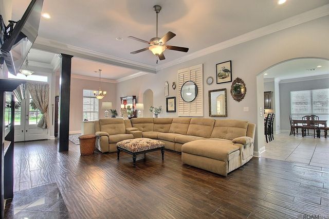 16012 Magnolia Trace Pkwy, Baton Rouge, LA 70817