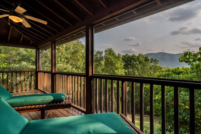 349 Moon Shadow View N, Blairsville, GA 30512