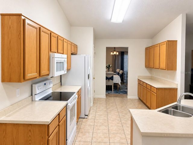 24107 MILFORD DRIVE, Eustis, FL 32736