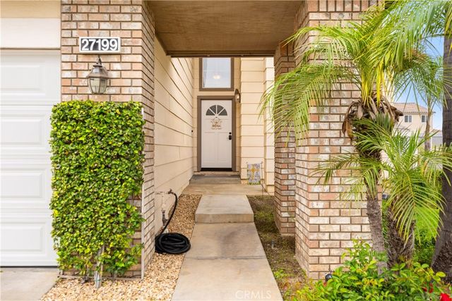 27199 Echo Canyon Court, Corona, CA 92883