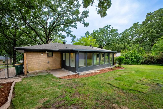 5000 Arlington Drive, North Little Rock, AR 72116